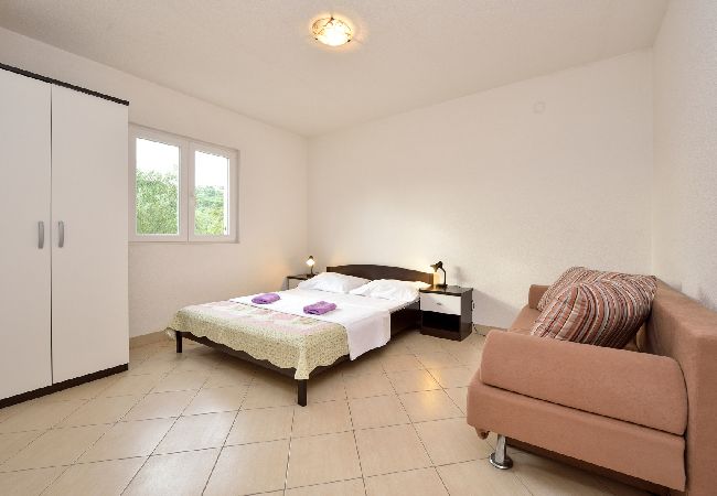 Casa a Drage - Casa di vacanza in Drage con vista mare, balcone, Climatizzazione, WIFI (592-1) Casa a Drage - Casa di vacanza in Drage con vista mare, balcone, Climatizzazione, WIFI (592-1)