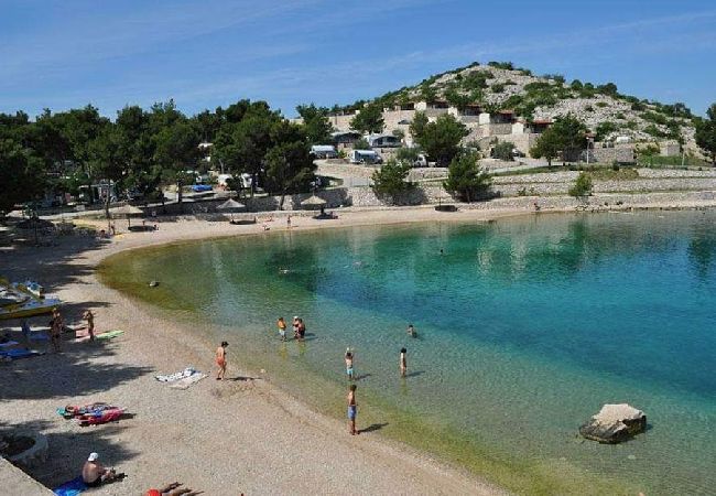 Casa a Drage - Casa di vacanza in Drage con vista mare, balcone, Climatizzazione, WIFI (592-1) Casa a Drage - Casa di vacanza in Drage con vista mare, balcone, Climatizzazione, WIFI (592-1)