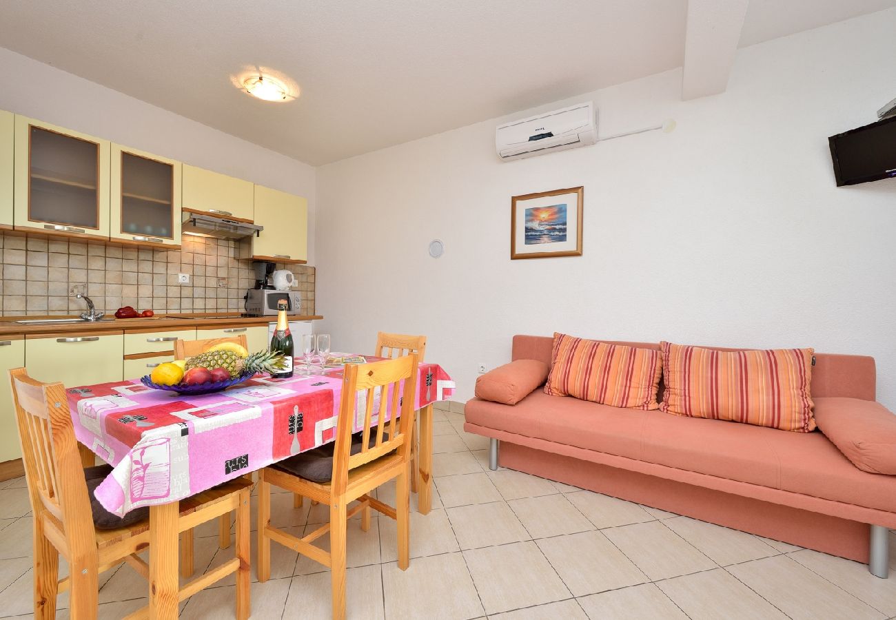 Casa a Drage - Casa di vacanza in Drage con vista mare, balcone, Climatizzazione, WIFI (592-1)