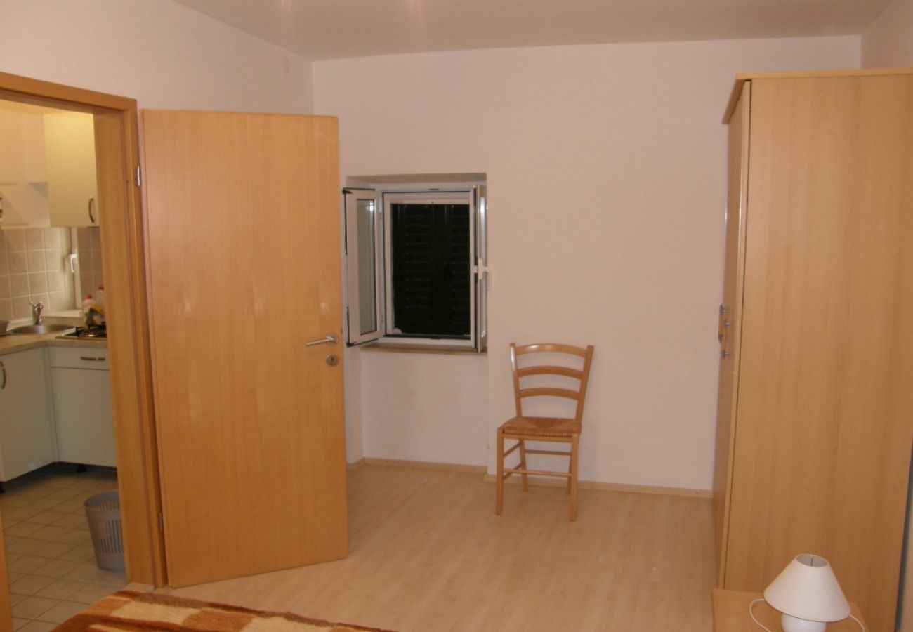 Appartamento a Primošten - Appartamento in Capocesto (Primosten) con vista mare, terrazzo, Climatizzazione, WIFI (600-2)