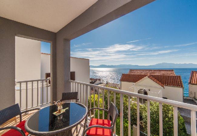 Appartamento a Brist - Appartamento in Brist con balcone, Climatizzazione, WIFI (610-5) Appartamento a Brist - Appartamento in Brist con balcone, Climatizzazione, WIFI (610-5)