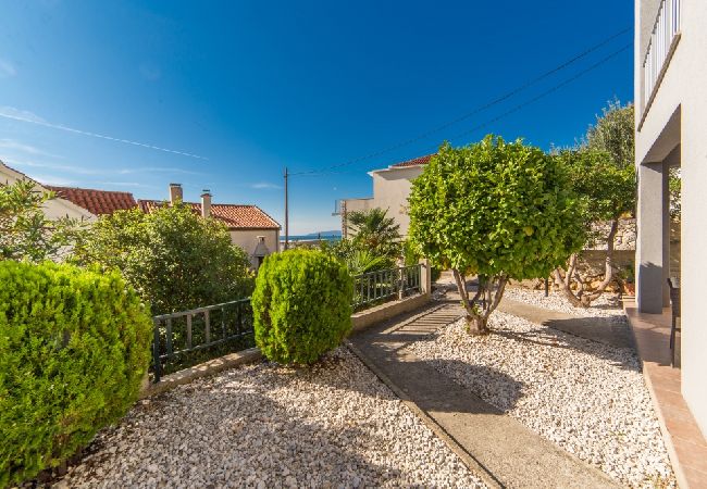 Appartamento a Brist - Appartamento in Brist con balcone, Climatizzazione, WIFI (610-5) Appartamento a Brist - Appartamento in Brist con balcone, Climatizzazione, WIFI (610-5)