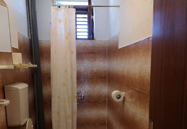 Appartamento a Stanici - Ferienwohnung in Stanići mit Meerblick, Balkon, Klimaanlage, W-LAN (634-3) Appartamento a Stanici - Ferienwohnung in Stanići mit Meerblick, Balkon, Klimaanlage, W-LAN (634-3)