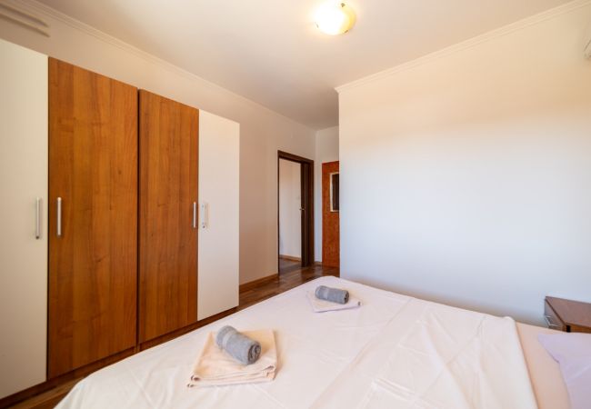 Appartamento a Rab - Appartamento in Barbat con vista mare, balcone, Climatizzazione (660-1) Appartamento a Rab - Appartamento in Barbat con vista mare, balcone, Climatizzazione (660-1)