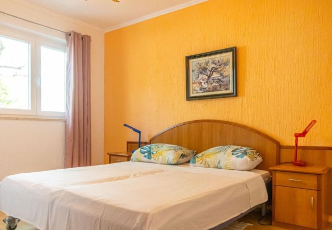 Appartamento a Rab - Appartamento in Barbat con balcone, Climatizzazione (660-2) Appartamento a Rab - Appartamento in Barbat con balcone, Climatizzazione (660-2)