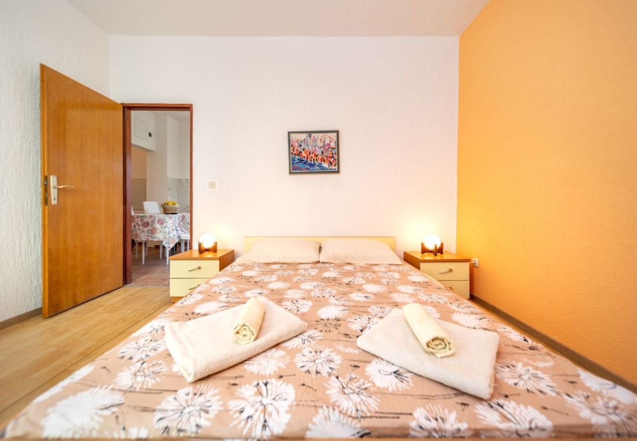 Appartamento a Rab - Appartamento in Barbat con balcone, Climatizzazione (660-3) Appartamento a Rab - Appartamento in Barbat con balcone, Climatizzazione (660-3)