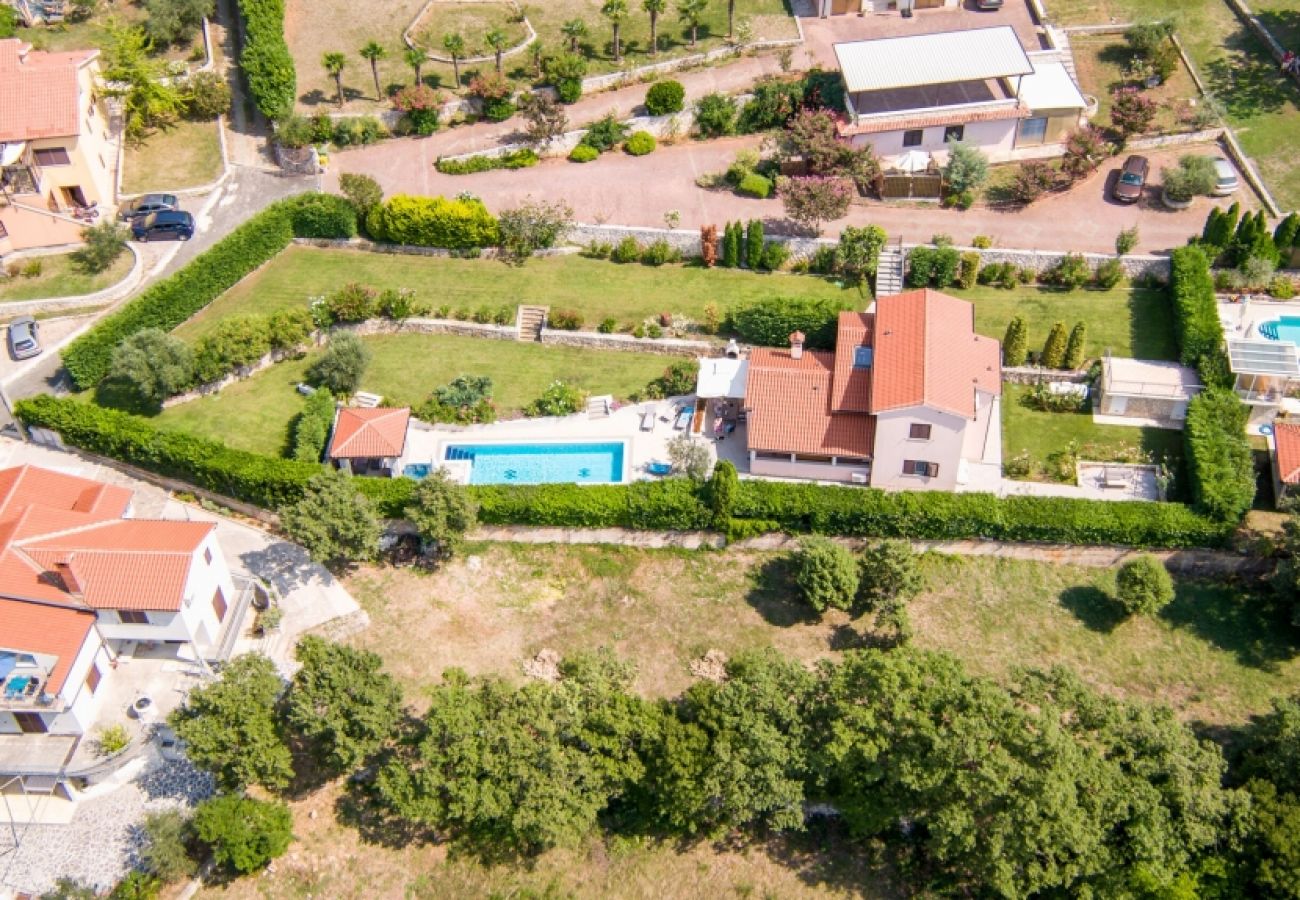 Casa a Ripenda Kras - Casa di vacanza in Ripenda Kras con loggia, Climatizzazione, WIFI, Lavatrice (676-1)