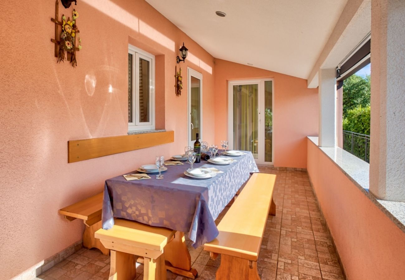 Casa a Ripenda Kras - Casa di vacanza in Ripenda Kras con loggia, Climatizzazione, WIFI, Lavatrice (676-1)