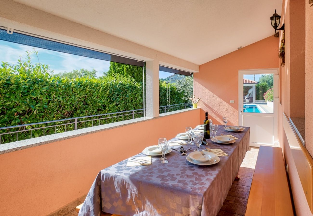 Casa a Ripenda Kras - Casa di vacanza in Ripenda Kras con loggia, Climatizzazione, WIFI, Lavatrice (676-1)