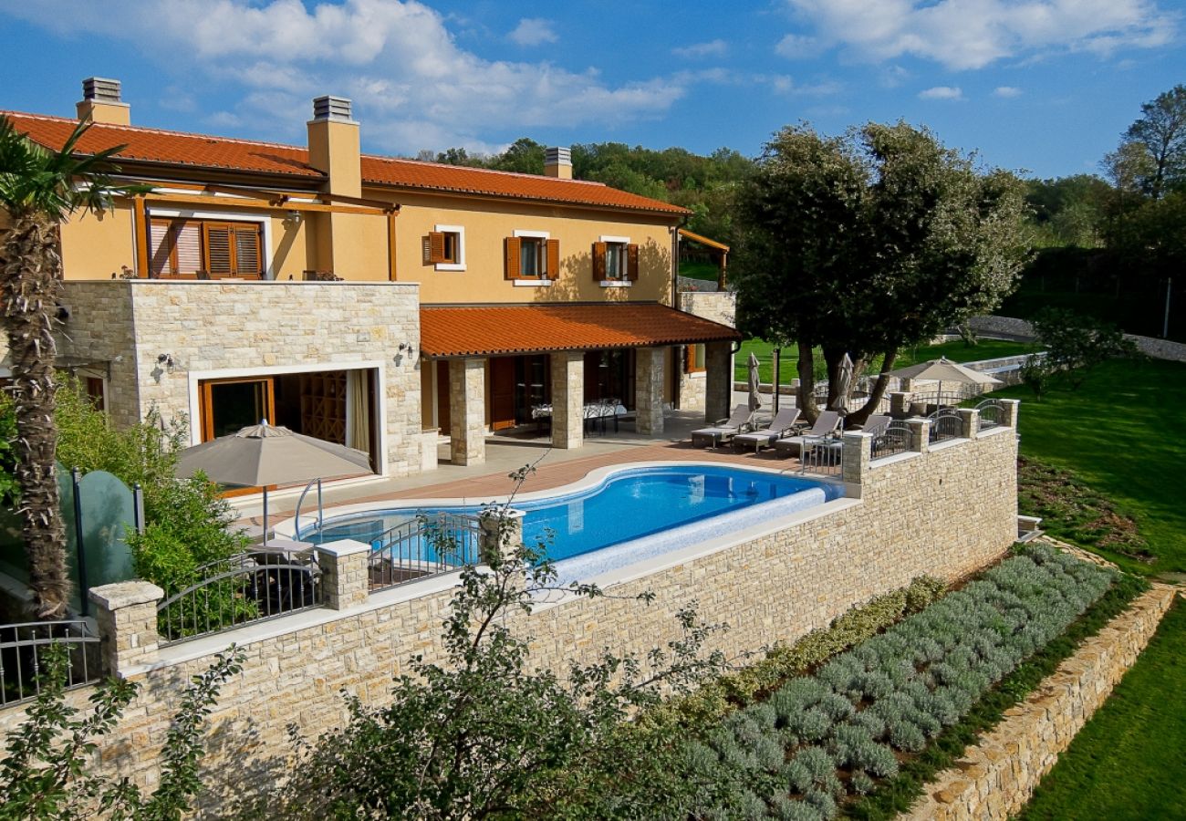 Casa a Labin - Casa di vacanza in Albona (Labin) con terrazzo, Climatizzazione, WIFI, Lavatrice (688-1)