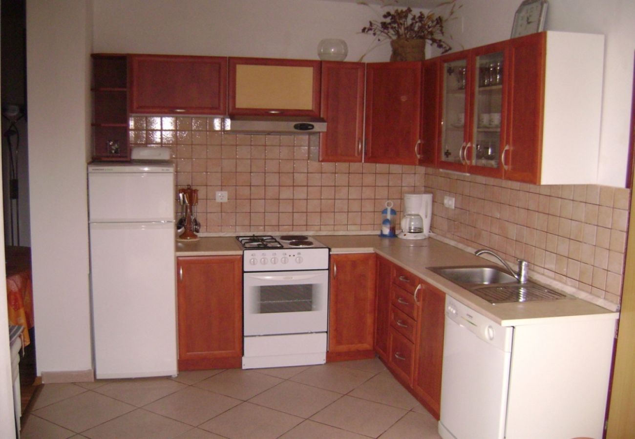 Appartamento a Lopar - Appartamento in Loparo (Lopar) con terrazzo, Climatizzazione, WIFI (568-1)