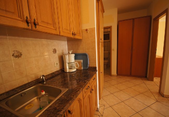 Appartamento a Orebic - Appartamento in Sabbioncello (Orebić) con vista mare, terrazzo, Climatizzazione, WIFI (829-1) Appartamento a Orebic - Appartamento in Sabbioncello (Orebić) con vista mare, terrazzo, Climatizzazione, WIFI (829-1)