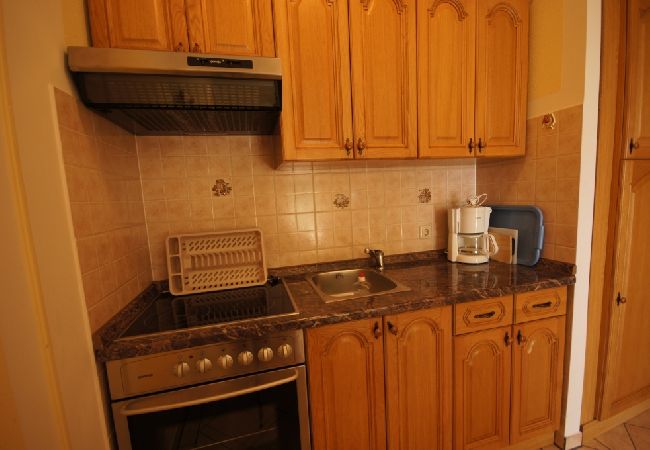 Appartamento a Orebic - Appartamento in Sabbioncello (Orebić) con vista mare, terrazzo, Climatizzazione, WIFI (829-1) Appartamento a Orebic - Appartamento in Sabbioncello (Orebić) con vista mare, terrazzo, Climatizzazione, WIFI (829-1)
