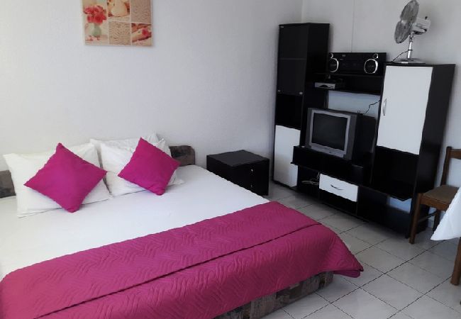 Appartamento a Porec - Appartamento in Parenzo (Porec) con balcone, WIFI (819-1) Appartamento a Porec - Appartamento in Parenzo (Porec) con balcone, WIFI (819-1)