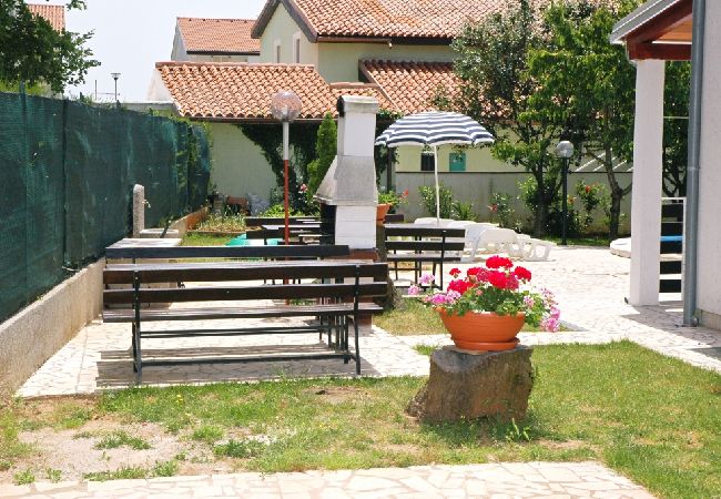 Appartamento a Porec - Appartamento in Parenzo (Porec) con balcone, WIFI (819-1) Appartamento a Porec - Appartamento in Parenzo (Porec) con balcone, WIFI (819-1)