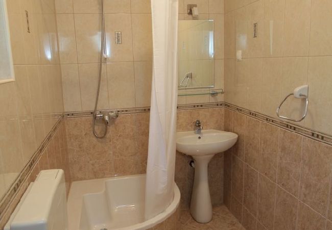 Appartamento a Podgora - Appartamento in Podgora con vista mare, terrazzo, Climatizzazione, WIFI (849-2) Appartamento a Podgora - Appartamento in Podgora con vista mare, terrazzo, Climatizzazione, WIFI (849-2)