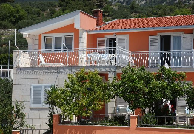 Appartamento a Podgora - Appartamento in Podgora con vista mare, terrazzo, Climatizzazione, WIFI (849-3) Appartamento a Podgora - Appartamento in Podgora con vista mare, terrazzo, Climatizzazione, WIFI (849-3)