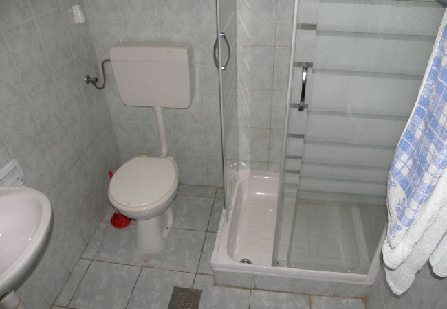 Appartamento a Bibinje - Appartamento in Bibigne (Bibinje) con vista mare, terrazzo, Climatizzazione, WIFI (868-3) Appartamento a Bibinje - Appartamento in Bibigne (Bibinje) con vista mare, terrazzo, Climatizzazione, WIFI (868-3)