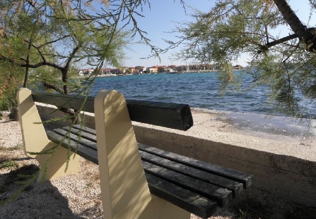 Appartamento a Bibinje - Appartamento in Bibigne (Bibinje) con vista mare, terrazzo, Climatizzazione, WIFI (868-3) Appartamento a Bibinje - Appartamento in Bibigne (Bibinje) con vista mare, terrazzo, Climatizzazione, WIFI (868-3)