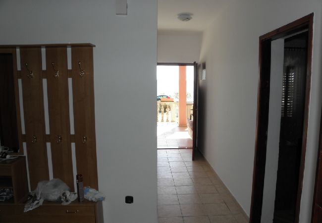 Appartamento a Bibinje - Appartamento in Bibigne (Bibinje) con vista mare, terrazzo, Climatizzazione, WIFI (868-4) Appartamento a Bibinje - Appartamento in Bibigne (Bibinje) con vista mare, terrazzo, Climatizzazione, WIFI (868-4)