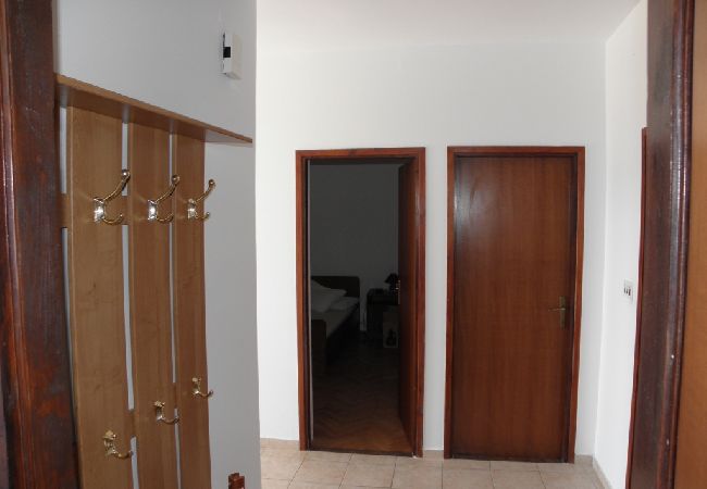 Appartamento a Bibinje - Appartamento in Bibigne (Bibinje) con vista mare, terrazzo, Climatizzazione, WIFI (868-4) Appartamento a Bibinje - Appartamento in Bibigne (Bibinje) con vista mare, terrazzo, Climatizzazione, WIFI (868-4)