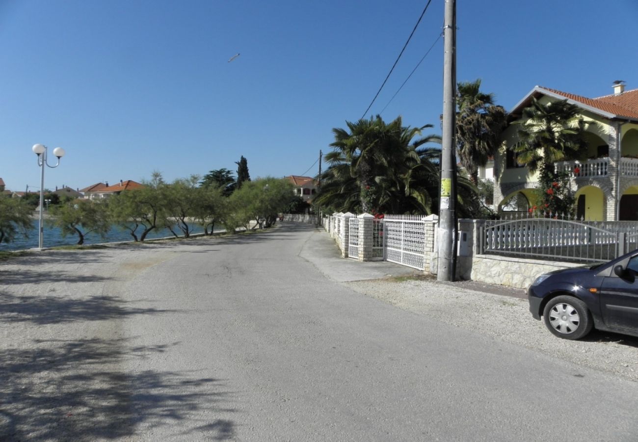 Appartamento a Bibinje - Appartamento in Bibigne (Bibinje) con vista mare, terrazzo, Climatizzazione, WIFI (868-4)