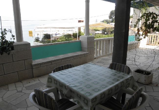 Appartamento a Lumbarda - Appartamento in Lombarda (Lumbrada) con vista mare, terrazzo, WIFI, Lavatrice (869-3) Appartamento a Lumbarda - Appartamento in Lombarda (Lumbrada) con vista mare, terrazzo, WIFI, Lavatrice (869-3)
