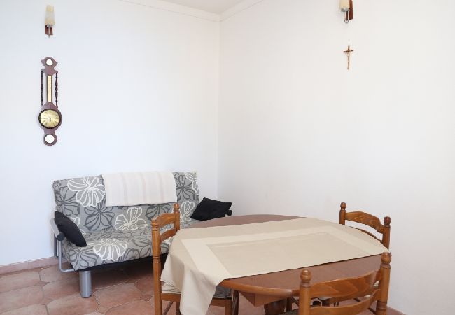 Appartamento a Lumbarda - Appartamento in Lombarda (Lumbrada) con vista mare, terrazzo, WIFI, Lavatrice (869-3) Appartamento a Lumbarda - Appartamento in Lombarda (Lumbrada) con vista mare, terrazzo, WIFI, Lavatrice (869-3)