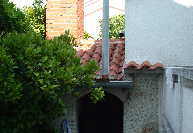 Appartamento a Kampor - Appartamento in Kampor con terrazzo, Climatizzazione, WIFI, Lavatrice (895-3) Appartamento a Kampor - Appartamento in Kampor con terrazzo, Climatizzazione, WIFI, Lavatrice (895-3)