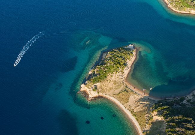 Appartamento a Kampor - Appartamento in Kampor con terrazzo, Climatizzazione, WIFI, Lavatrice (895-3) Appartamento a Kampor - Appartamento in Kampor con terrazzo, Climatizzazione, WIFI, Lavatrice (895-3)