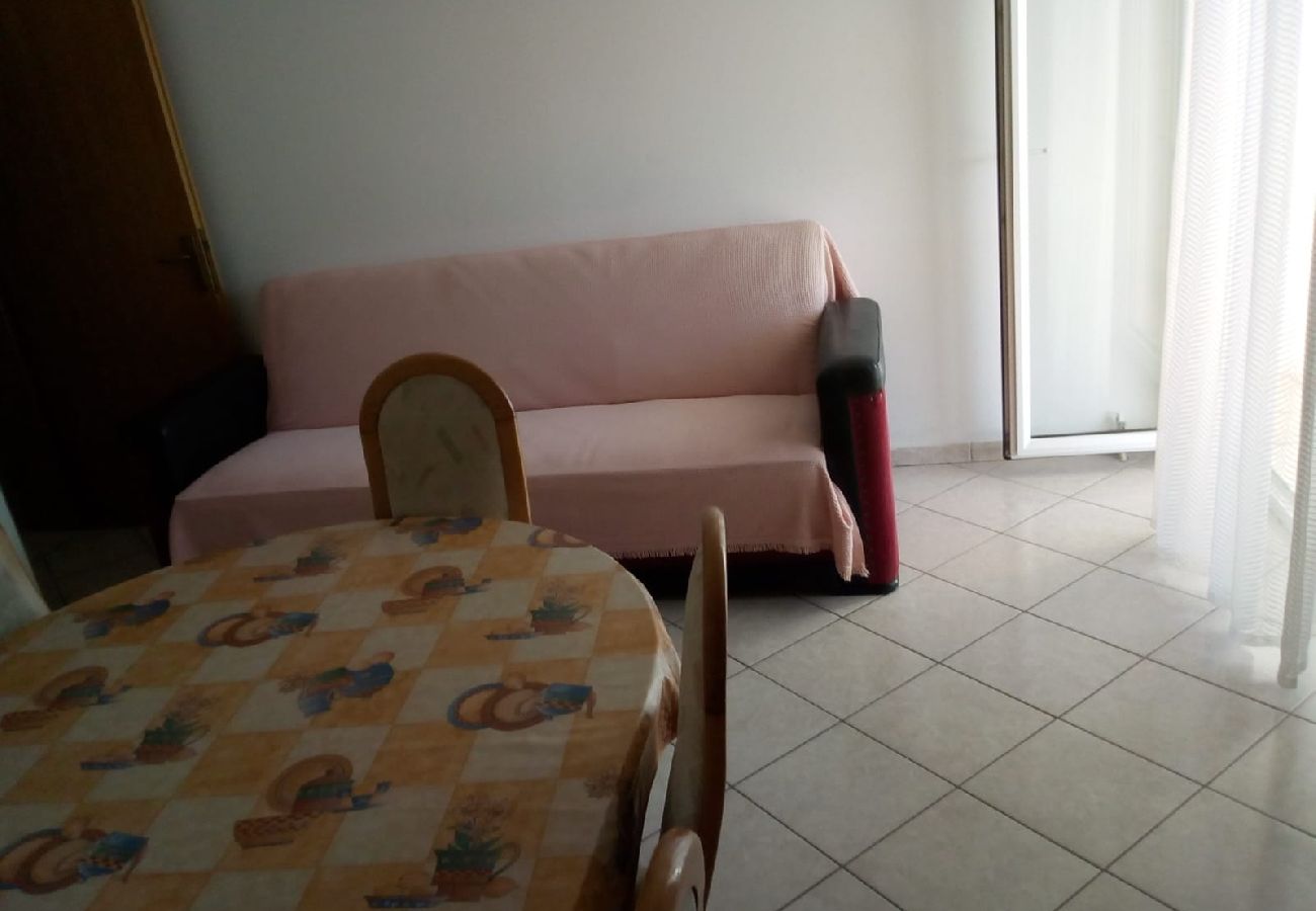 Appartamento a Duce - Appartamento in Duće con vista mare, terrazzo, Climatizzazione, WIFI (900-2)