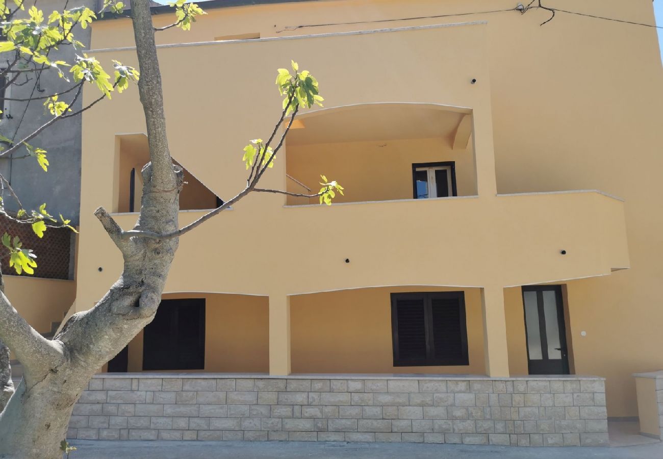 Appartamento a Stivan - Appartamento in Stivan con terrazzo, Climatizzazione, WIFI (920-1)