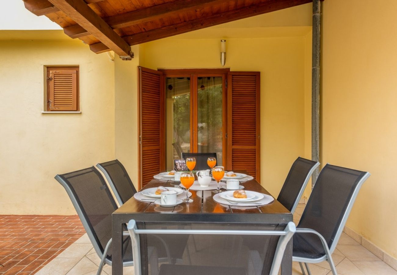 Studio a Nin - Appartamento Studio in Nona (Nin) con terrazzo, Climatizzazione, WIFI (864-2)