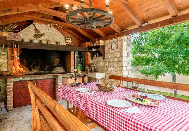 Appartamento a Nin - Appartamento in Nona (Nin) con terrazzo, Climatizzazione, WIFI (864-4) Appartamento a Nin - Appartamento in Nona (Nin) con terrazzo, Climatizzazione, WIFI (864-4)