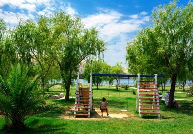 Appartamento a Lopar - Appartamento in Loparo (Lopar) con Climatizzazione, WIFI (613-3) Appartamento a Lopar - Appartamento in Loparo (Lopar) con Climatizzazione, WIFI (613-3)