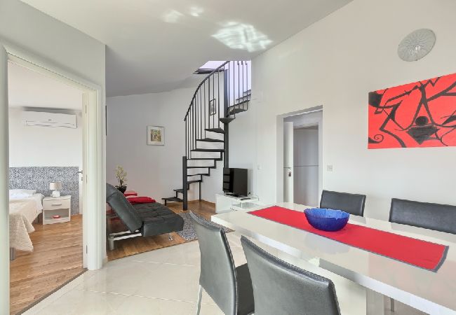 Appartamento a Štinjan - Appartamento in Stignano (Stinjan) con vista mare, Climatizzazione, WIFI, Lavatrice (3326-1) Appartamento a Štinjan - Appartamento in Stignano (Stinjan) con vista mare, Climatizzazione, WIFI, Lavatrice (3326-1)