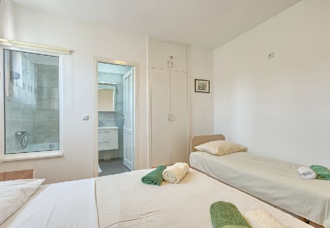 Appartamento a Štinjan - Appartamento in Stignano (Stinjan) con vista mare, Climatizzazione, WIFI, Lavatrice (3326-1) Appartamento a Štinjan - Appartamento in Stignano (Stinjan) con vista mare, Climatizzazione, WIFI, Lavatrice (3326-1)