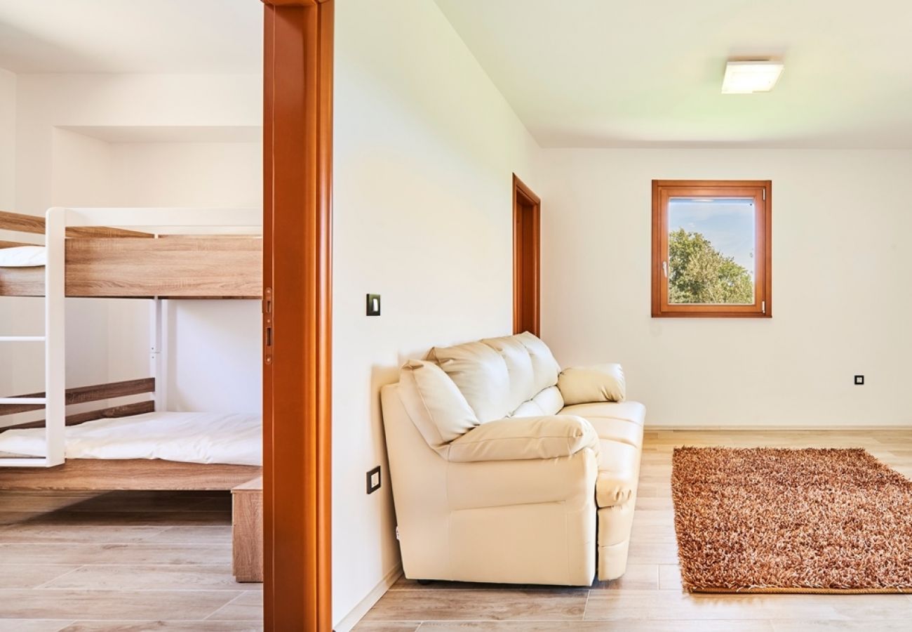 Casa a Buje - Casa di vacanza in Buie (Buje) con terrazzo, Climatizzazione, WIFI, Lavatrice (3356-1)