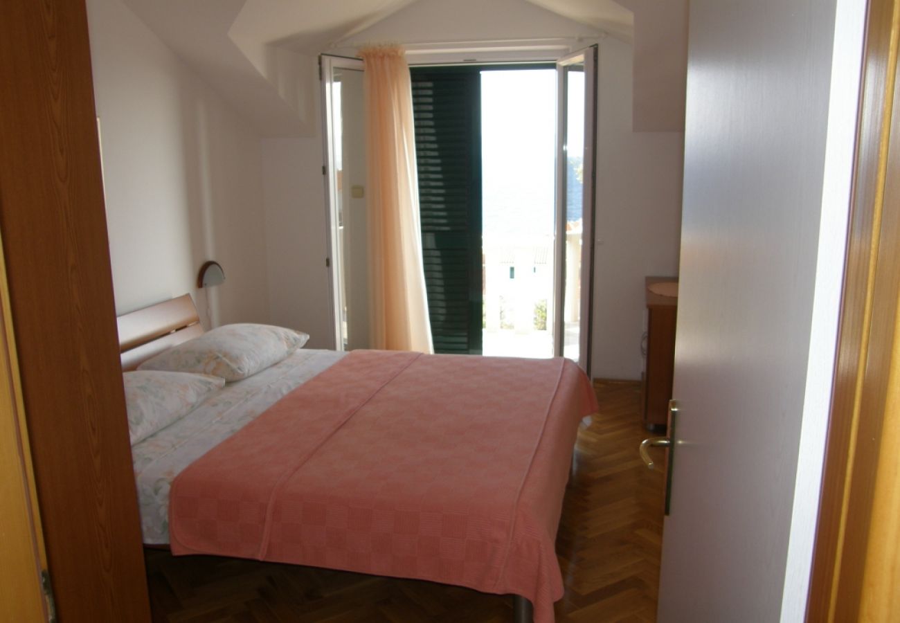 Appartamento a Bol - Appartamento in Vallo della Brazza (Bol) con vista mare, balcone, Climatizzazione, WIFI (3416-3)