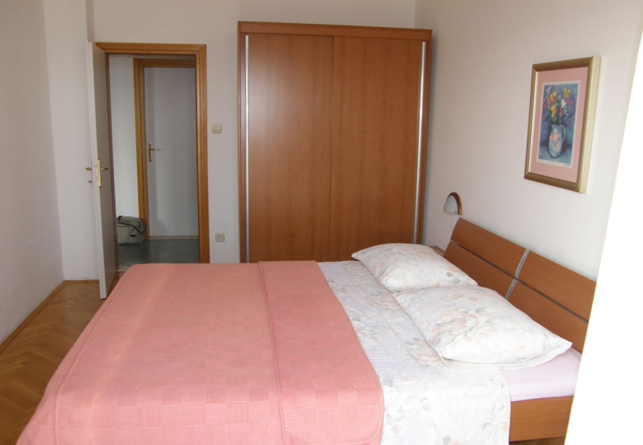 Appartamento a Bol - Appartamento in Vallo della Brazza (Bol) con vista mare, balcone, Climatizzazione, WIFI (3416-3)