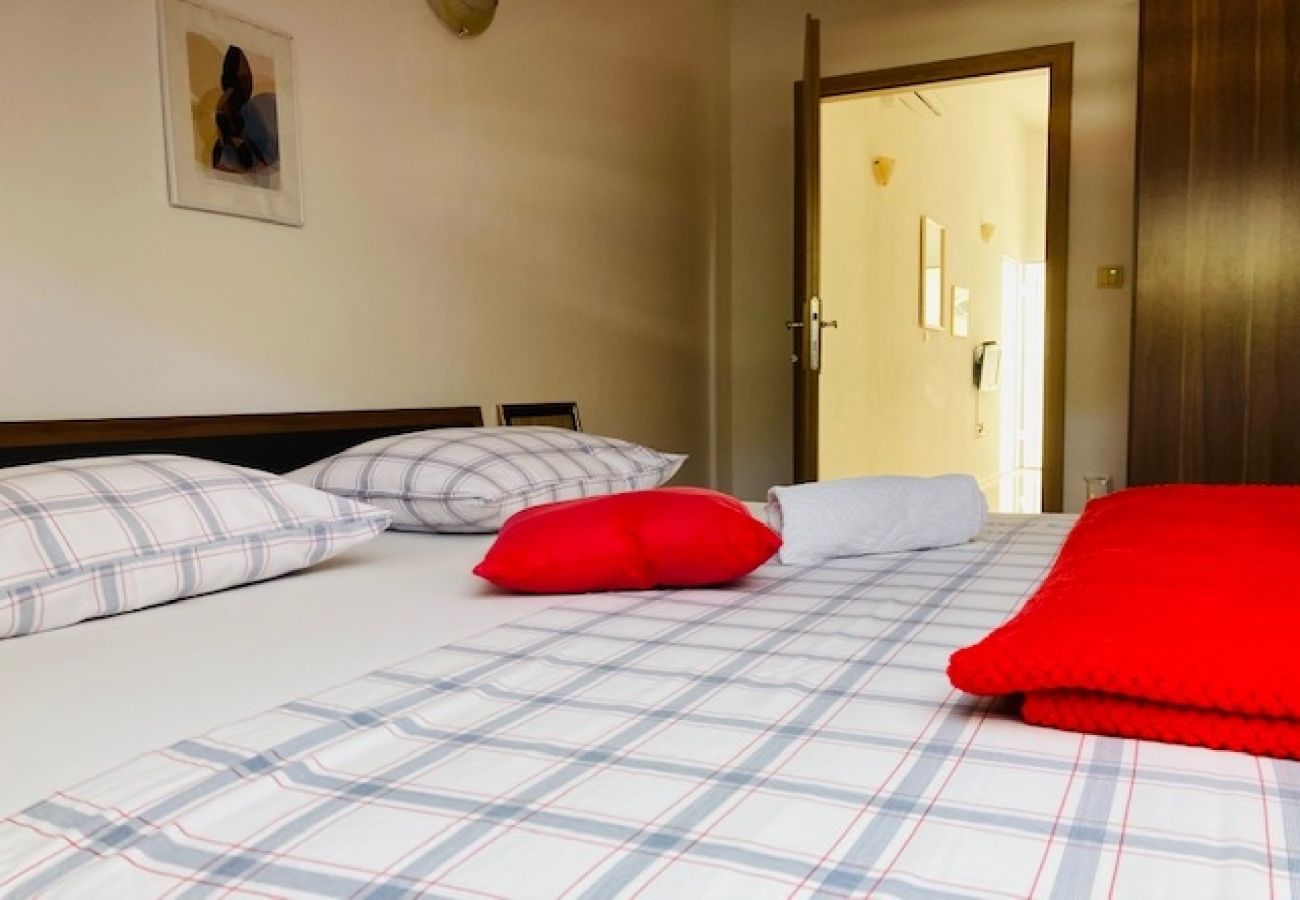 Appartamento a Povlja - Appartamento in Povlja con terrazzo, Climatizzazione, WIFI, Lavatrice (3419-3)