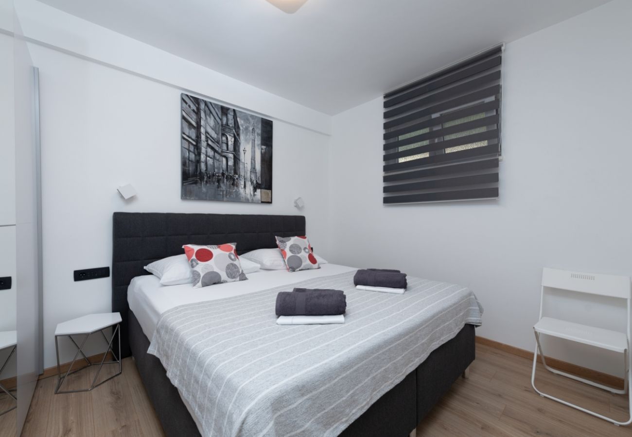 Appartamento a Duce - Appartamento in Duće con vista mare, terrazzo, Climatizzazione, WIFI (3423-6)