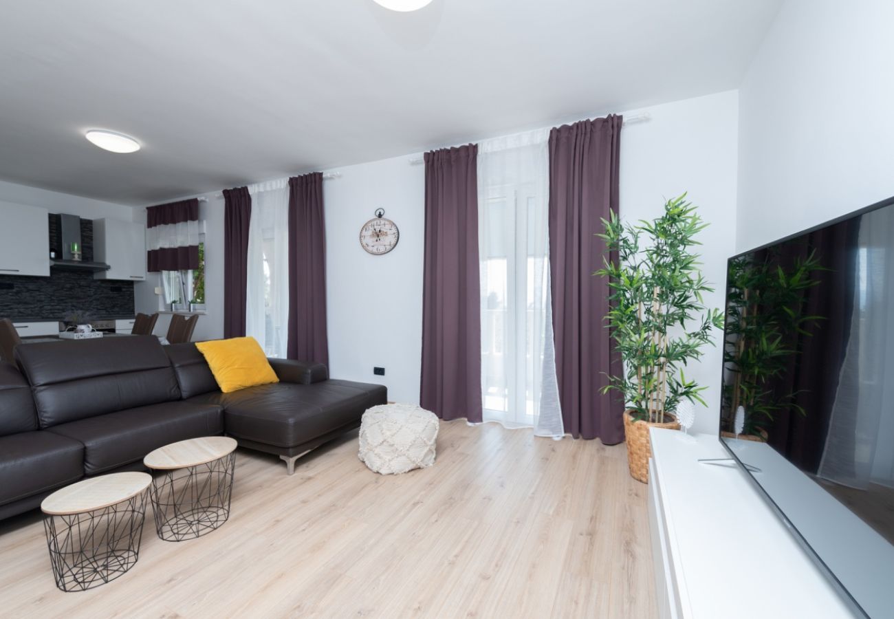 Appartamento a Duce - Appartamento in Duće con vista mare, terrazzo, Climatizzazione, WIFI (3423-6)