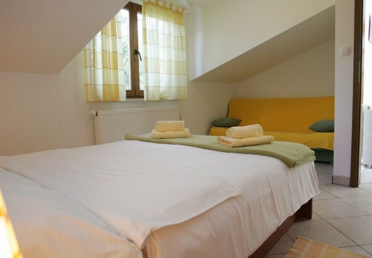 Appartamento a Okrug Gornji - Appartamento in Okrug Gornji con vista mare, terrazzo, Climatizzazione, WIFI (5209-3)