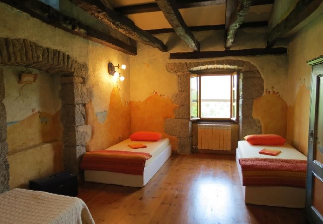 Casa a Roc - Casa di vacanza in Rozzo (Roc) con terrazzo, Climatizzazione, WIFI, Lavatrice (3458-1) Casa a Roc - Casa di vacanza in Rozzo (Roc) con terrazzo, Climatizzazione, WIFI, Lavatrice (3458-1)