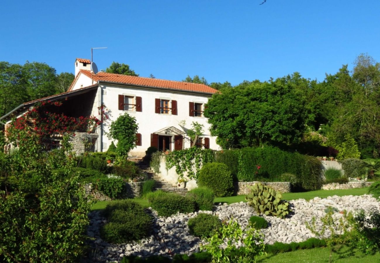 Casa a Roc - Casa di vacanza in Rozzo (Roc) con terrazzo, Climatizzazione, WIFI, Lavatrice (3458-1)