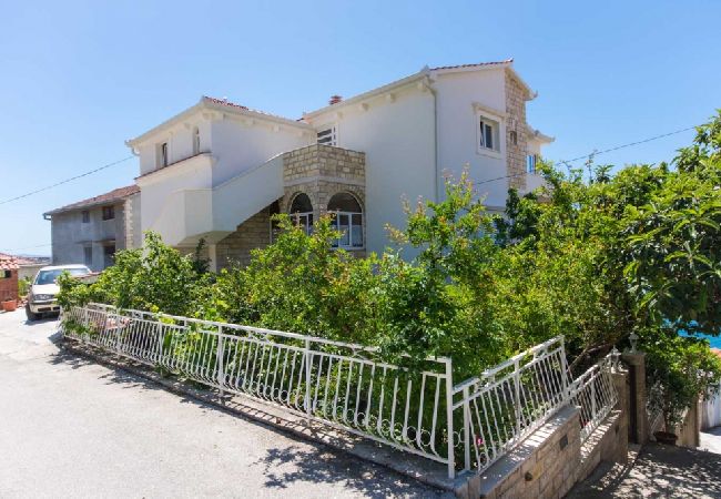 Appartamento a Trogir - Appartamento in Traù (Trogir) con vista mare, balcone, Climatizzazione, WIFI (3459-1) Appartamento a Trogir - Appartamento in Traù (Trogir) con vista mare, balcone, Climatizzazione, WIFI (3459-1)