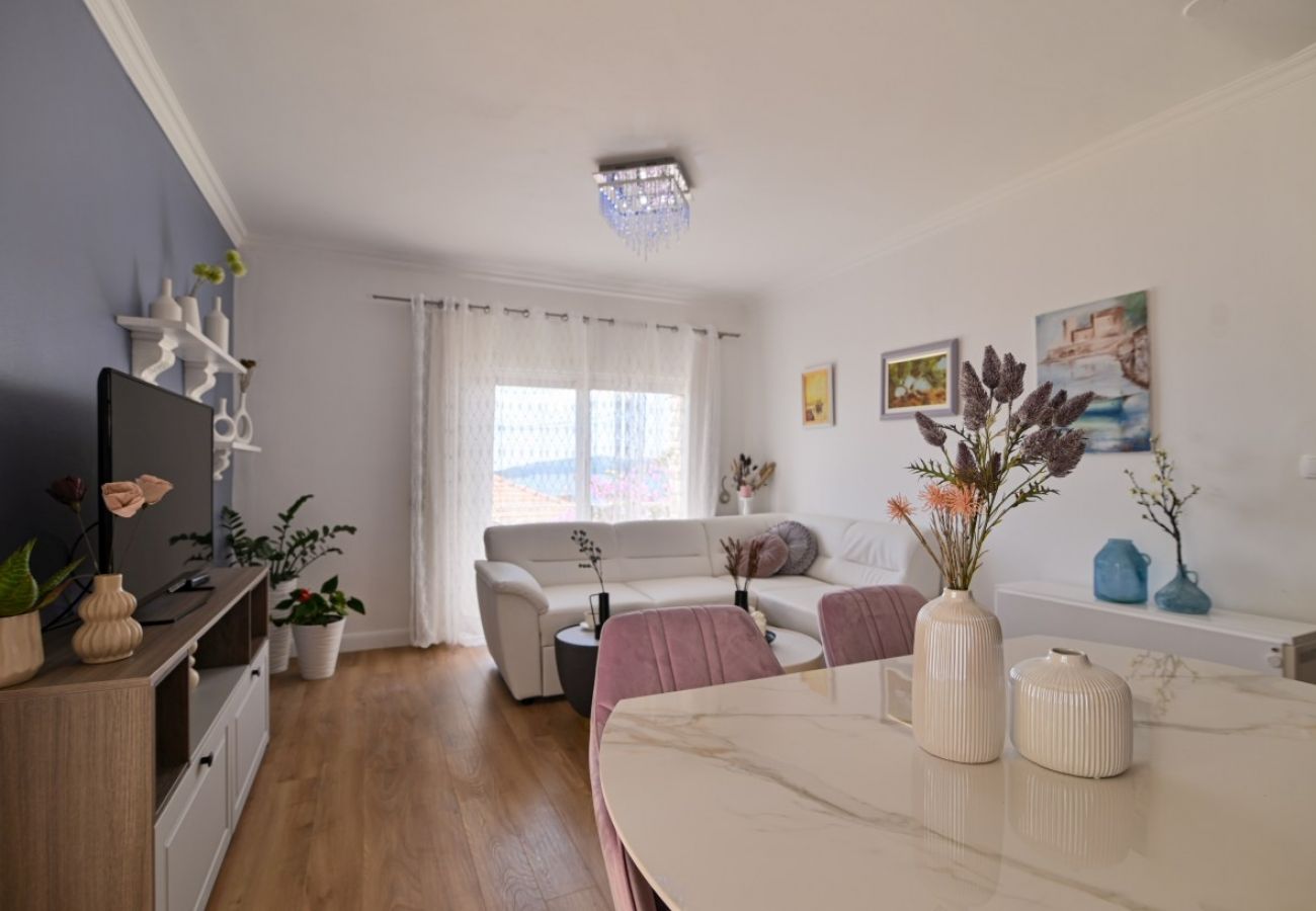 Appartamento a Trogir - Appartamento in Traù (Trogir) con vista mare, balcone, Climatizzazione, WIFI (3459-1)