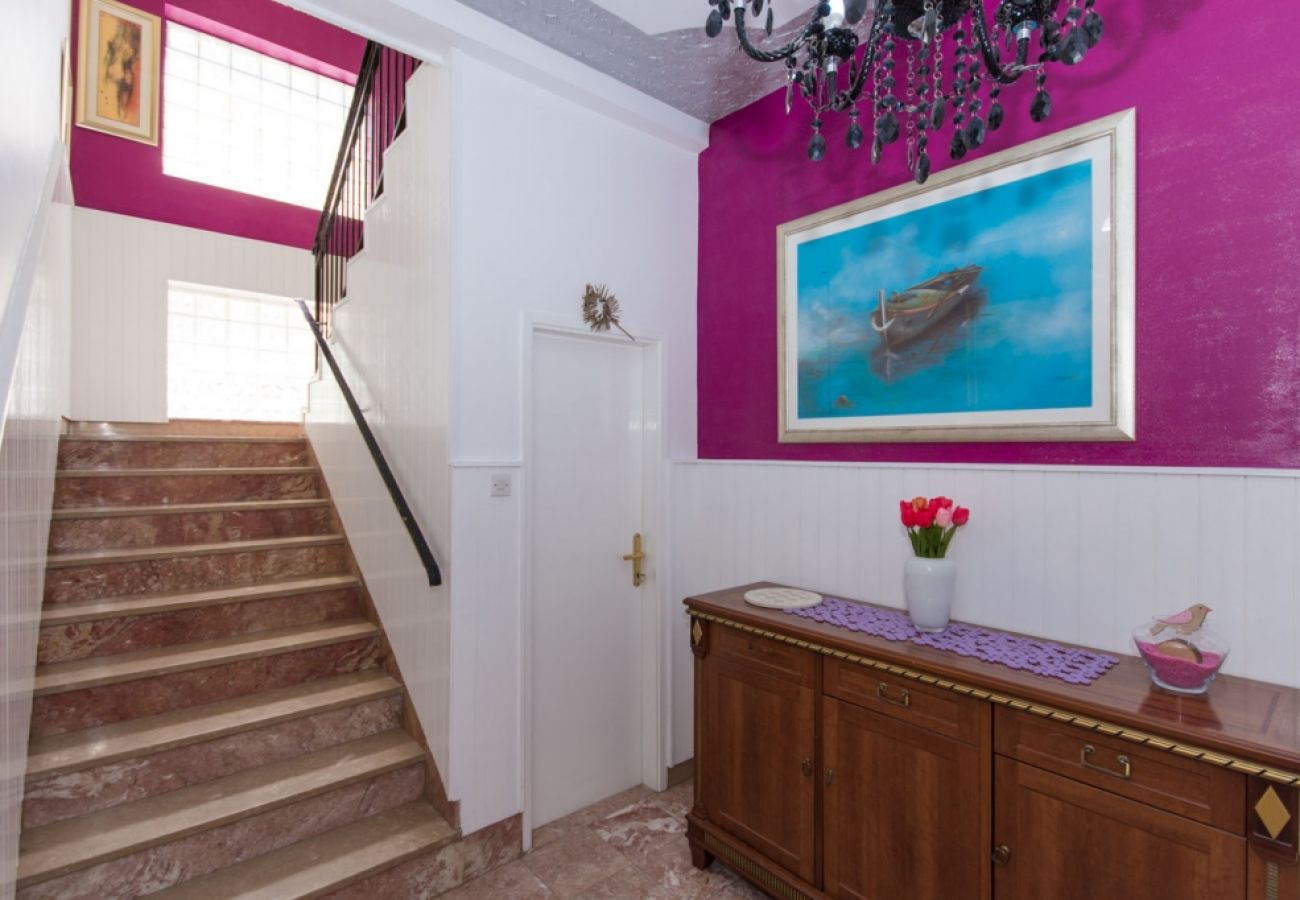 Appartamento a Trogir - Appartamento in Traù (Trogir) con vista mare, balcone, Climatizzazione, WIFI (3459-1)