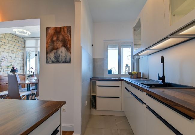 Appartamento a Trogir - Appartamento in Traù (Trogir) con vista mare, terrazzo, Climatizzazione, WIFI (3459-2) Appartamento a Trogir - Appartamento in Traù (Trogir) con vista mare, terrazzo, Climatizzazione, WIFI (3459-2)